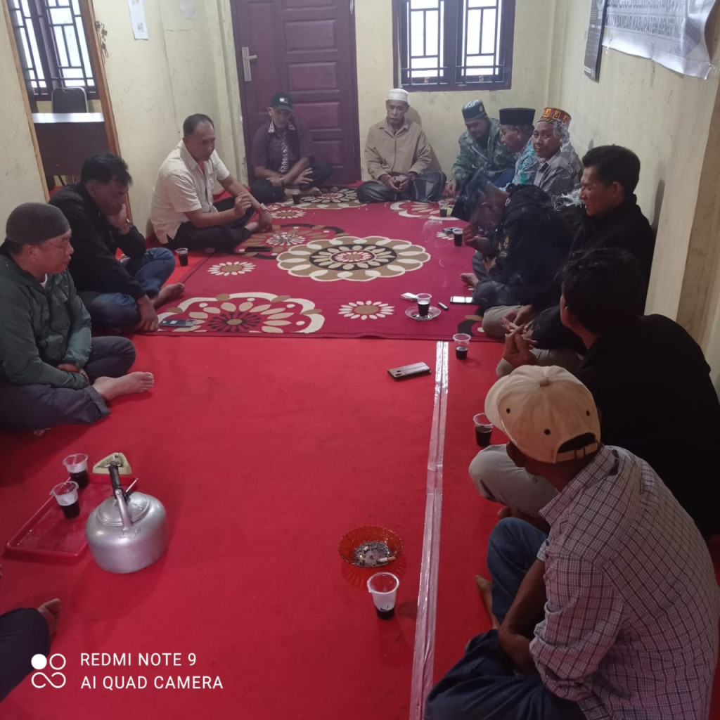 Rapat Koordinasi Tentang {erangkat Desa Keramat Jaya